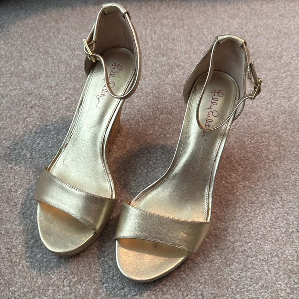 Lilly Pulitzer Gold Wedge Sandals - Picture 2 of 6